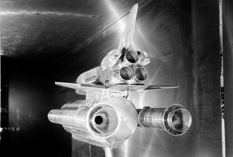 Illustration for article titled Dramatic Vintage Photos Of Wind Tunnel Tests